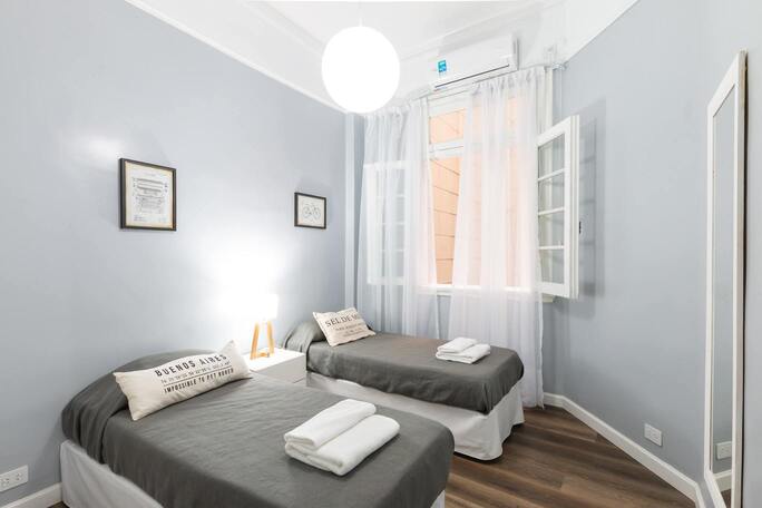 Image d'une chambre de l'Hôtel du port